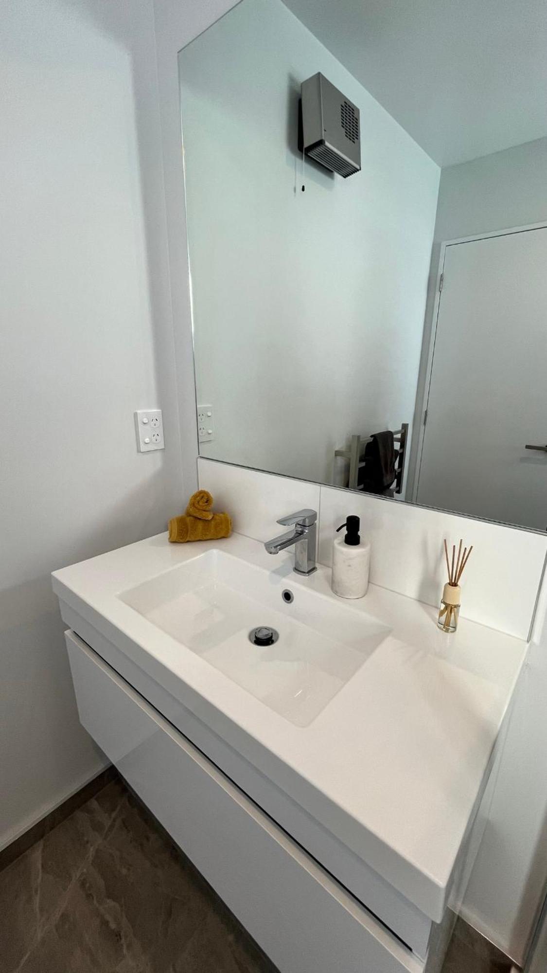 Luxury 2 Bedroom By St James Park Christchurch Ngoại thất bức ảnh